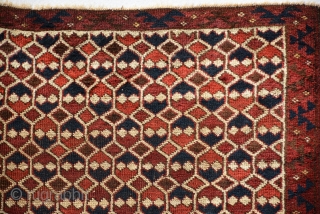 Beautiful Ersari, End 19th century, size is 121 x 100 cm                      