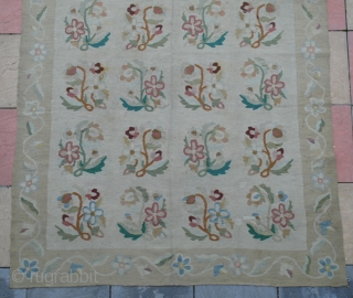 Antique Bessarabian kilim 1880
Size : 262 x 175 cm                        