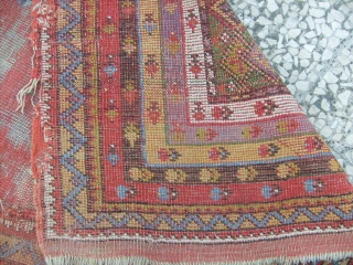 antique mudjur rug, red mihrab
170x125 cm                           
