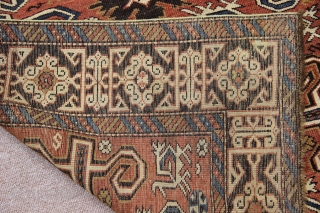 Perepedil rug.caucasian shirvan.160x104cm
5.2x3.4 feet                             