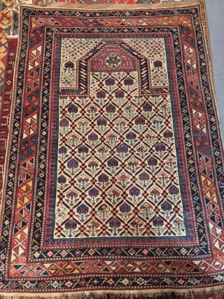 Antique Caucasian daghestan prayer Rug  19th century
                         