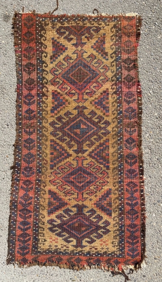 antique Baluch balisht cm 0.80 x 0,42 19th century  center camel woll natural colors                  