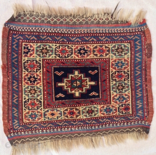 antique baluch  or  veramin  bagface
cm 0,44  x 0,37  
cm 0,41  x 0.35
 circa 1880, natural colour and soft 
SOLD        