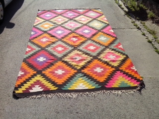 Old Balkan Sarkoy kilim.
Bosnian perhaps.
320 x 170 cm                         