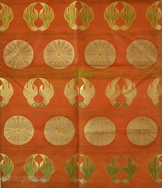 Silk temple cloth, Japan, Edo (18th century), cm 215x66. This is an ‘uchishiki’, a cloth of rich silk used to decorate altars in Buddhist temples. The origin of the uchishiki can be  ...