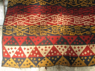 Antique Uzbek flatweave Jajim / Kilim / Ghudjeri. Size is 160 x 150cm / 5'4" x 5'. In good condition. Great, all natural colors,         