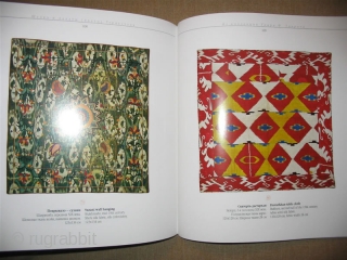 Clouds Captured in Silk: Ikats from Turkestan, Tair F. Tairov Collection, Moscow 2002, with signature of the author.

101 Color Plates 134 pp. 10 x 10 Paperback in NEW condition.

Pushkin State Museum exhibition  ...