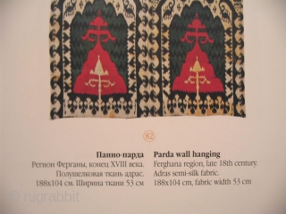 Clouds Captured in Silk: Ikats from Turkestan, Tair F. Tairov Collection, Moscow 2002, with signature of the author.

101 Color Plates 134 pp. 10 x 10 Paperback in NEW condition.

Pushkin State Museum exhibition  ...