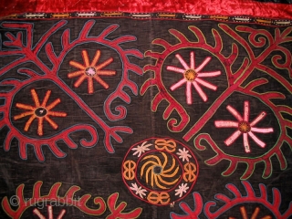 Antique Kirghiz nomads tent decoration, silk embroidered on velvet, circa 1900. Size is 43x33 inches.
                  