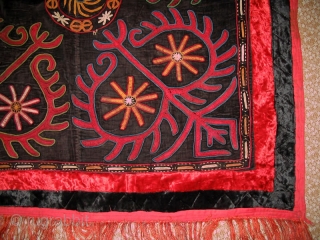 Antique Kirghiz nomads tent decoration, silk embroidered on velvet, circa 1900. Size is 43x33 inches.
                  