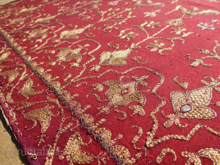 Antique Ceremonial Embroidered Tirai Textile panel Sumatra Indonesia -
Beautiful, rare Sumatran embroidered ceremonial tirai, which translates to curtain. It is a textile valance either for a doorway, window, bed or throne. ...