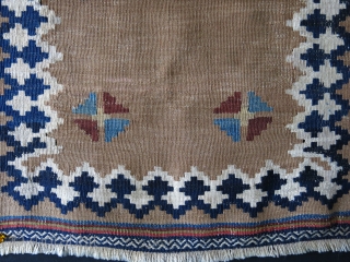 Qashkai mini ceremonial kilim. Minor wears and old repairs as seenon close up image. Circa 1900 or earlier - size: 31" X 18" -- 79 cm X 46 cm    