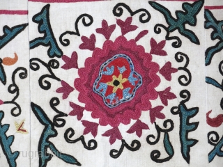 Uzbek suzani fragment silk and wool embroidery, little wears only on wool emrboidery, saturated colors 29" X 21" - 75 cm X 55 cm contact vedatkaradag@gmail.com       