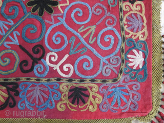 Tajikistan Lakai Kungrat silk emrboidery on wool mirror cover with back side pocket size : 20" X 20" - 50 cm X 50 cm vedatkaradag@gmail.com        