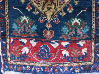 Konya Aksaray Yastik, Good pile couple early dyes. Circa 1920s. Size: 41" X 20" - 104 cm X 51 cm             
