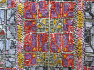 Greek island yastik size silk embroidery with traditional motifs. Size 57 X 43 cm contact vedatkaradag@gmail.com
                 