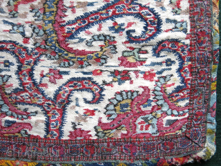 Chesmere Moon shawl fragment, 24" X 16 " - 61 cm X 41 cm vedatkaradag@gmail.com                  