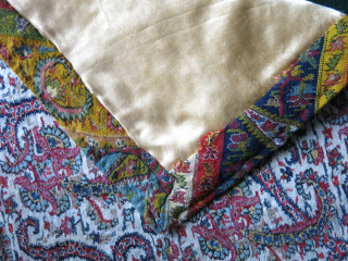 Chesmere Moon shawl fragment, 24" X 16 " - 61 cm X 41 cm vedatkaradag@gmail.com                  