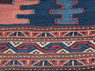 Shasavan bedding bag end panel, kilim sumak mix weave. Size : 14" X 11" - 36 cm X 28 cm             