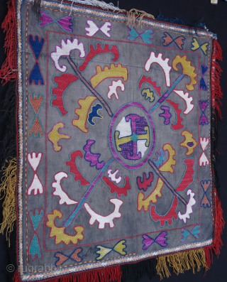 Tajikistan Lakai mirror cover, silk embroidery with traditional natural colors and zoomorphic drawing. Plane cotton backing, replaced on the way. Circa 1900 or earlier.. Size : 30" X 27" - 76 CM  ...