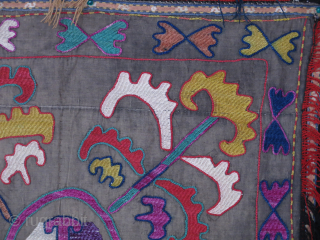 Tajikistan Lakai mirror cover, silk embroidery with traditional natural colors and zoomorphic drawing. Plane cotton backing, replaced on the way. Circa 1900 or earlier.. Size : 30" X 27" - 76 CM  ...