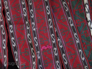 Taurus Mt Turkmen Bekdik tribe pack animal band. Fine weave with natural colos and silk tassels.. Size : 165 " X 3" - 420 cm 7.5 cm Circa 1900 - 1920s vedatkaradag@gmail.com  ...