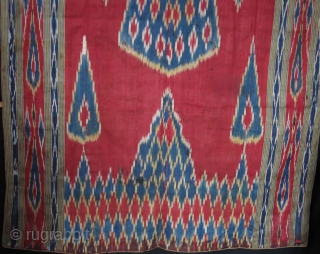 Persia Yezd Zoroastrian silk ikat hanging condition issues, some old over stitching repairs. Hand loomed cotton backing. 19th cent. size : 79" X 46.5" - 199 cm X 118    