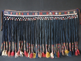 
SHAHSAVAN tribal hand woven and braided wool tassels for tent decoration. The date reads: 1332 and converting to present day over the century. Finely braided and long tassels.Circa: late 19th century
Size: 36″  ...