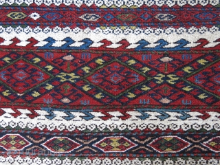 Transcaucasus - Shahsavan Azerbaijan sumak kilim bag Circa 1900 or earlier. size : 24" X 22" -- 61 cm X 56 cm           