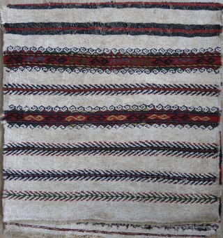 Transcaucasus - Shahsavan Azerbaijan sumak kilim bag Circa 1900 or earlier. size : 24" X 22" -- 61 cm X 56 cm           