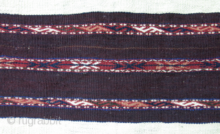 Turkmen Chuval face, all wool, natural colors. Circa 1920-1930. Size : 33" X 27" --87 cm X 69 cm              