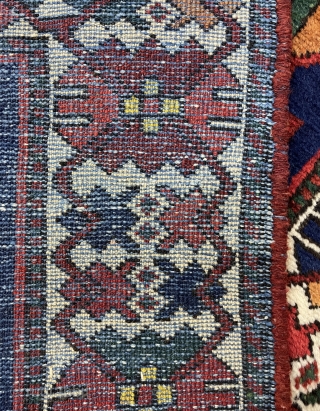 Very nice Bahtiyar carpet size 300x155cm                           