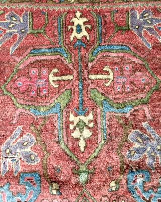 Very cute small bidjar carpet size 100x100cm
                          