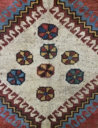 Qhasgai carpet size 270x165cm
                             