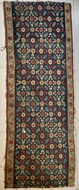 Fragmand Kurdish carpet size 124x46m                            