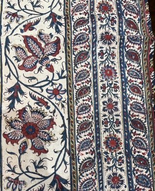 A very nice Isfahan Qhalem Qhari size 100x100cm                         