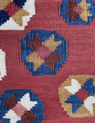 A very nice Qhasgai kilim size 216x178cm                          