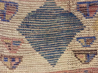 Very rare and very old Qhasgai gabbeh size 210x130cm 


    sanli-veysel@hotmail.com                   
