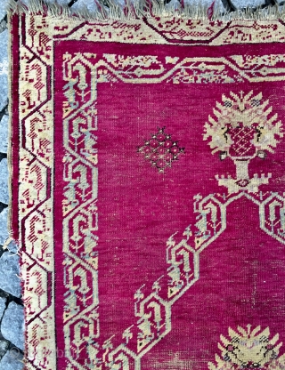 Middle Anatolian carpet size 140x105cm                            