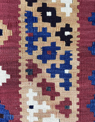 Very nice Qhasgai kilim size 280x170cm                           