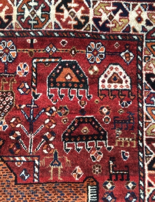 Qhasgai lion carpet and repaired size 185x135cm                          