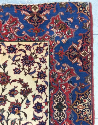 Very nice Esfahan small carpet size 160x108cm                          