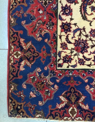 Very nice Esfahan small carpet size 160x108cm                          