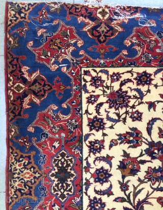 Very nice Esfahan small carpet size 160x108cm                          