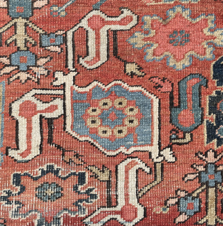 Heriz rug size 390 x 300 cm                          
