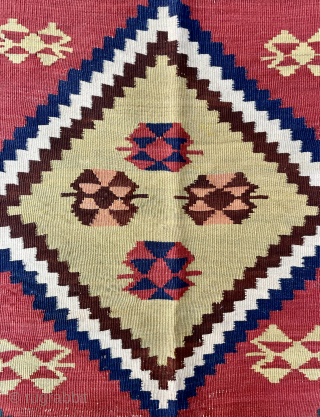 Very nice quality qhasgai Kilim size 285x165cm                          