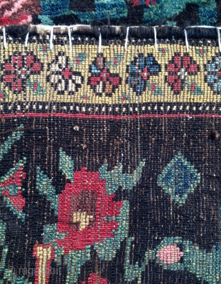 Caucasian Karabag  Kurdish Fragmand carpet 
Size 130x110cm
                         