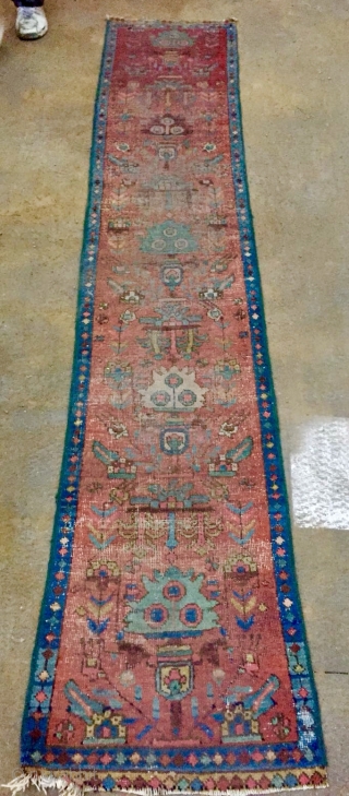 Heriz runner fragmand carpet size 320x60cm                           