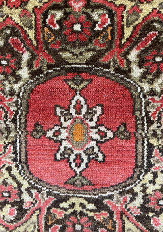 Persian rug size 200 x 130 cm                          