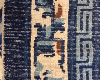 China patau Carpet size 167x114cm                            